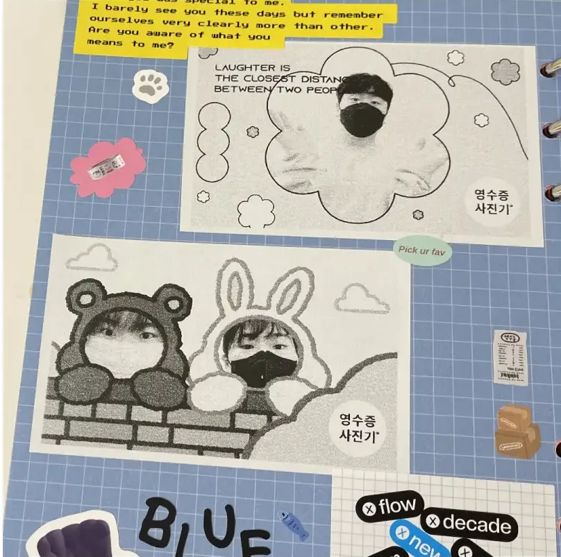 블루 그리드 다이어리 페이지에 꾸민 영수증사진 2장(LAUGHTER IS 문구, 곰·토끼 캐릭터), 스티커 장식